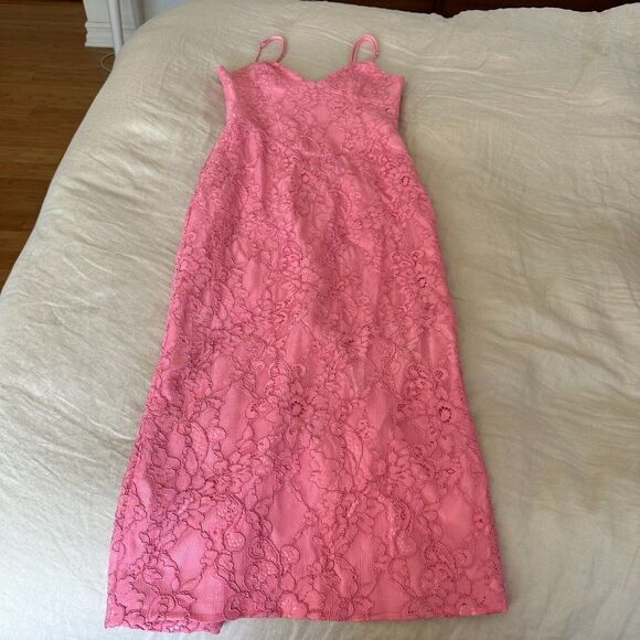 Hadley Midi Lace Dress - Picture 4 of 12